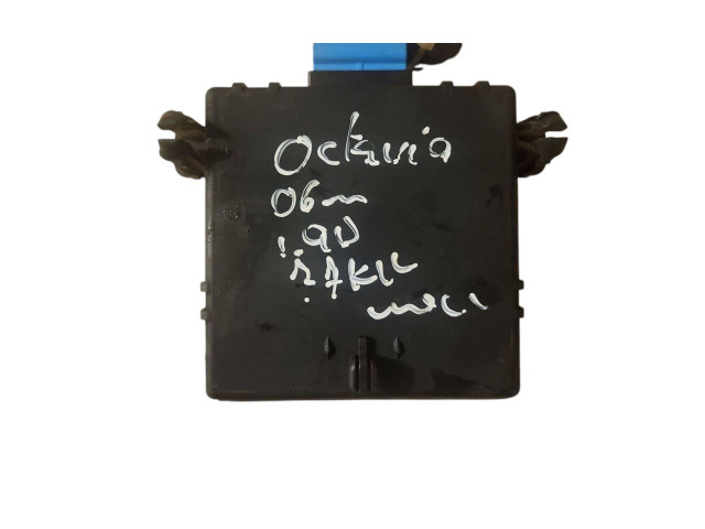 Модуль управления gateway Skoda Octavia Mk2 (1Z) 2004 - 2013 года 1K0907530F, 1K0907951