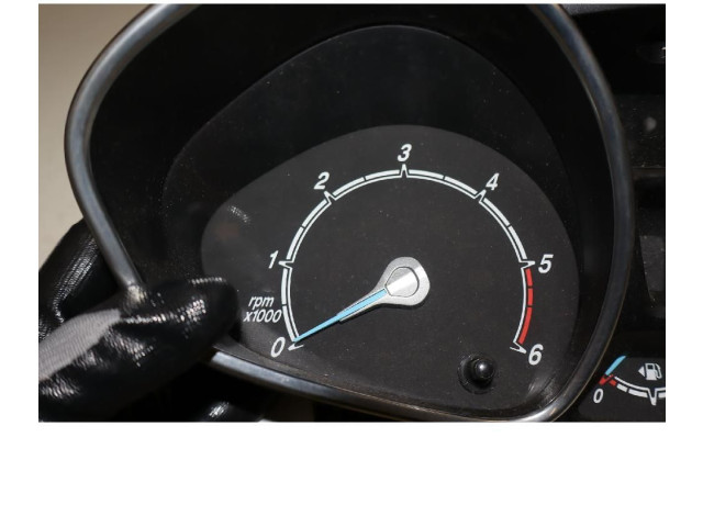 Панель приборов    Ford B-MAX       