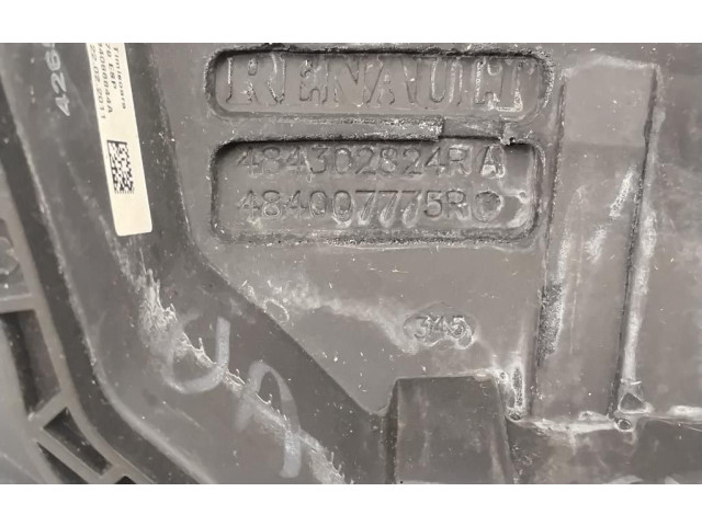 Руль Dacia Duster 2010 - 2017 года 484300053R, 484300053R