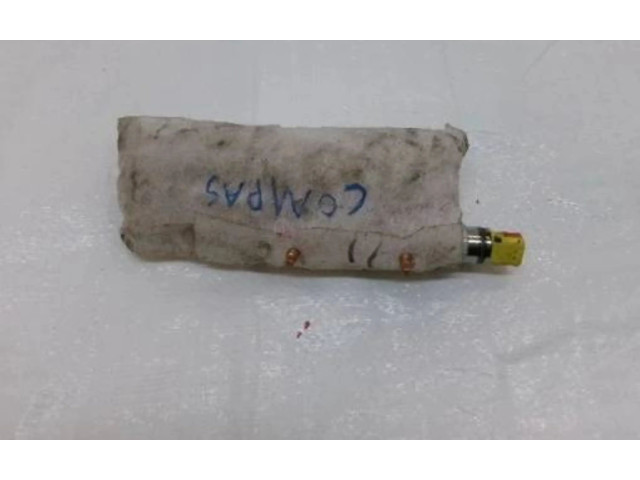 Боковая подушка безопасности    Jeep Compass