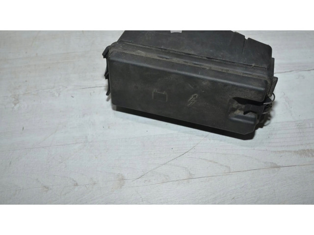 Блок предохранителей  2515400524   Mercedes-Benz R W251    