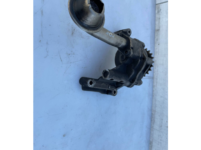 Масляный насос   038115105C  Audi A3 S3 8P 