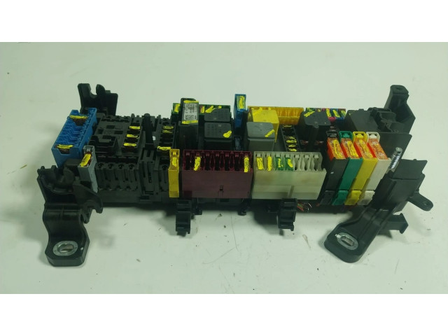 Pojistková skříňka Řídící jednotka BSM A2469067200, A24654027 Mercedes-Benz GLA W156 2018