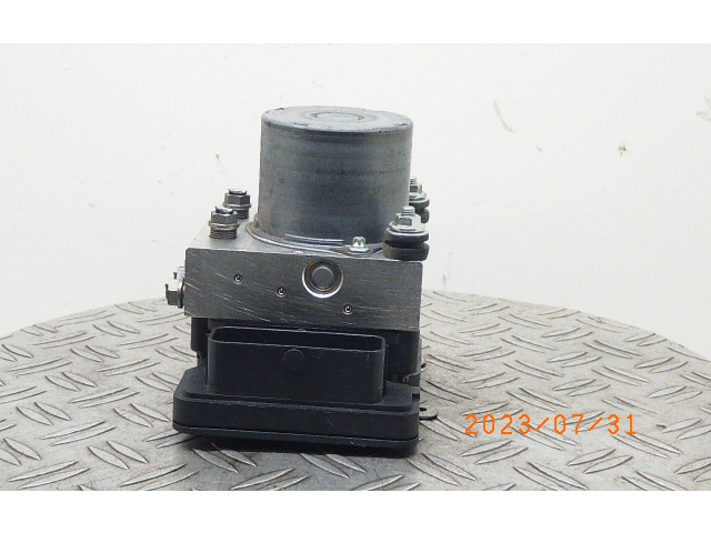 Блок АБС 6C0614517R Skoda Fabia Mk3 (NJ) 2015 - 2021 года