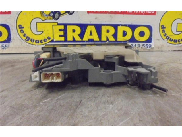 Блок управления климат-контролем Mazda 323