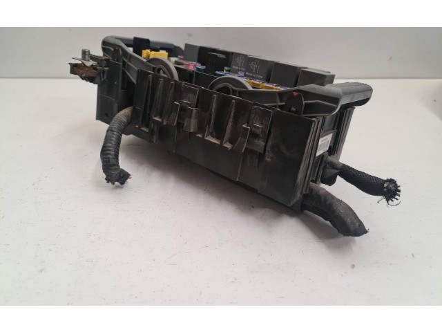 Блок предохранителей P68082308AB, 68079356AA   Fiat Freemont    