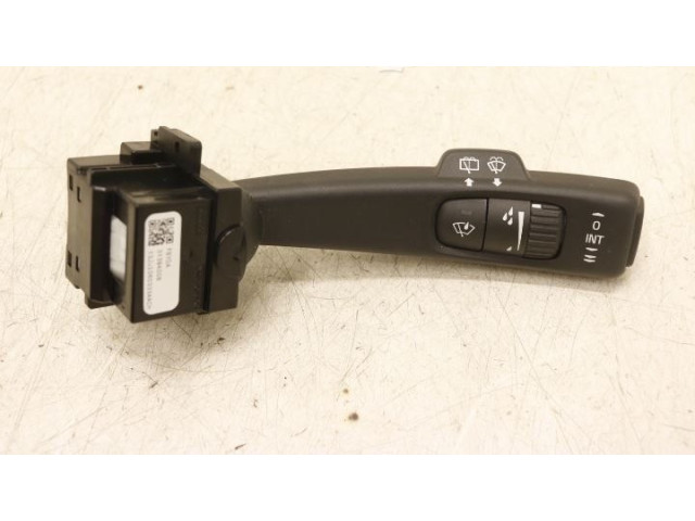 Ручка стеклоочистителей 31394008   Volvo V70