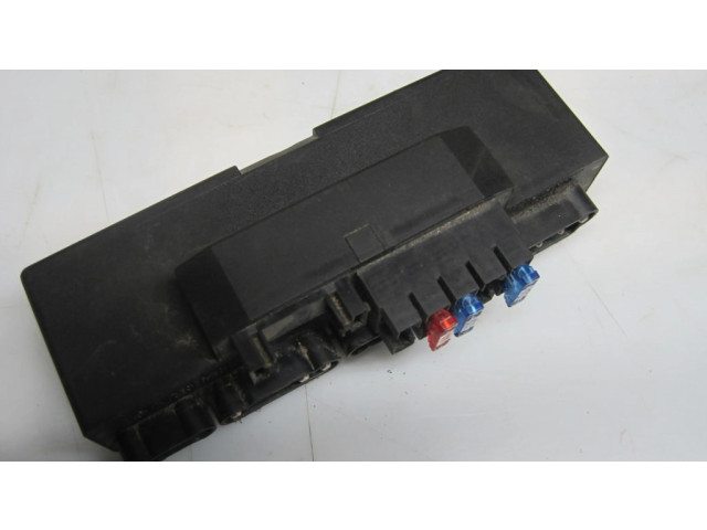 Pojistková skříňka 2105400372, A2105400372 Mercedes-Benz E W210 2002