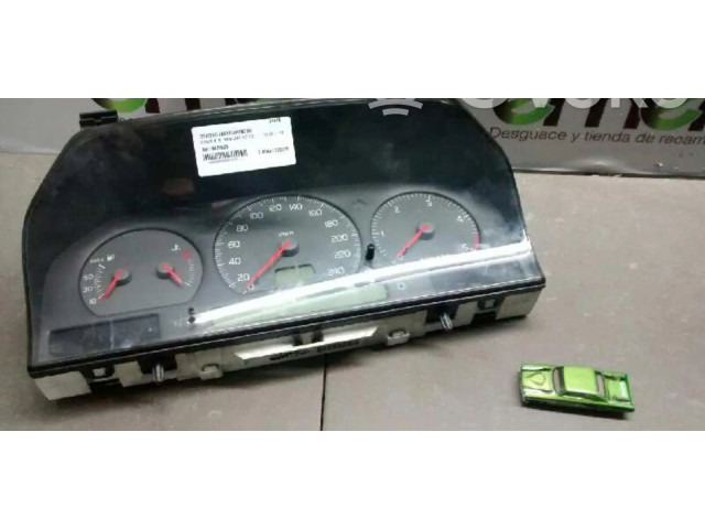 Панель приборов 9472523   Volvo V70       