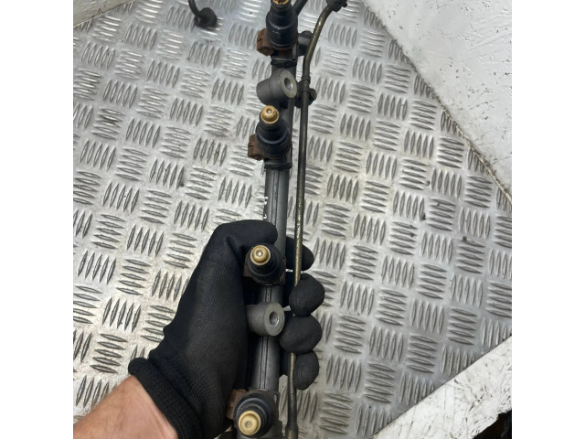 Vstřikovací lišta Hyundai Coupe pro benzínový motor 1.6