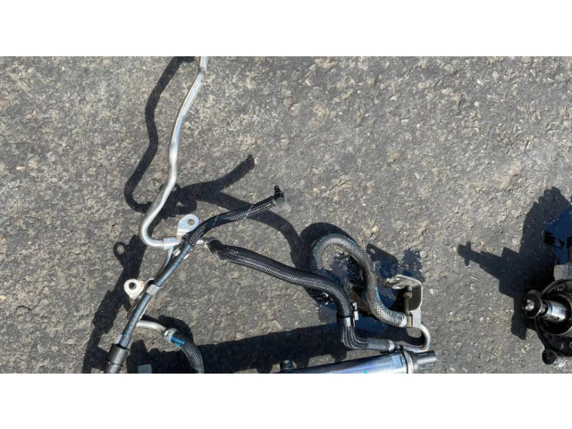 Vstřikovač A6540704301, 0445010736 Mercedes-Benz E W213 pro naftový motor 2.2