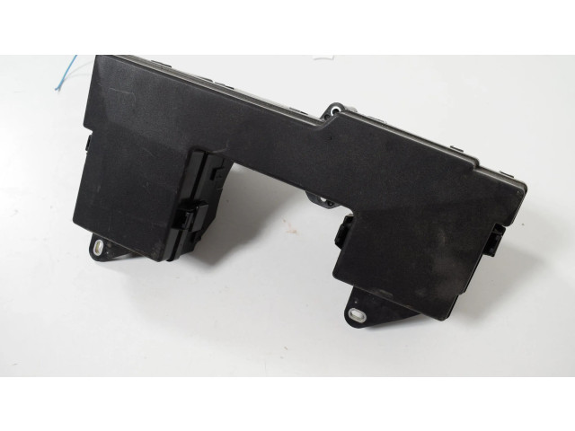 Блок предохранителей AX2314290AEB Jaguar XF X250