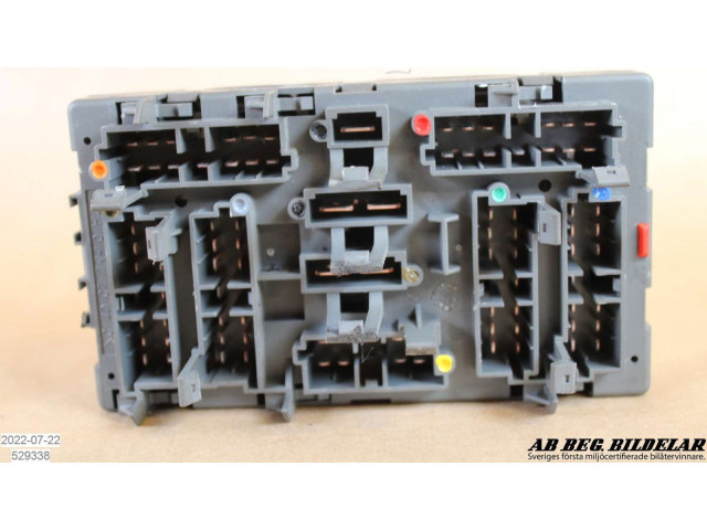 Блок предохранителей 95685912 Citroen Xsara