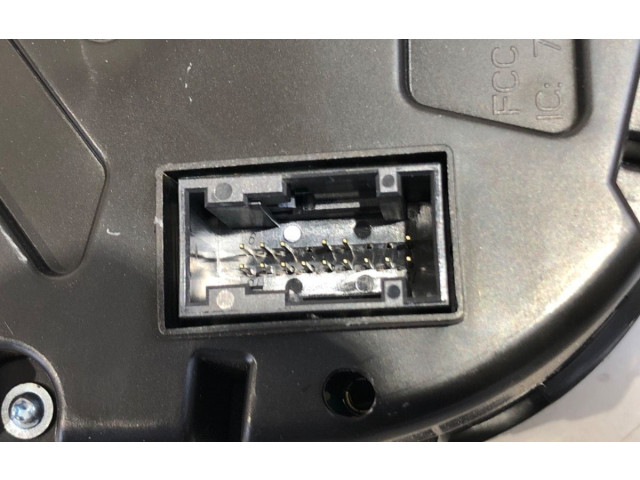 Панель приборов 6V0920730B Skoda Fabia Mk3 (NJ)