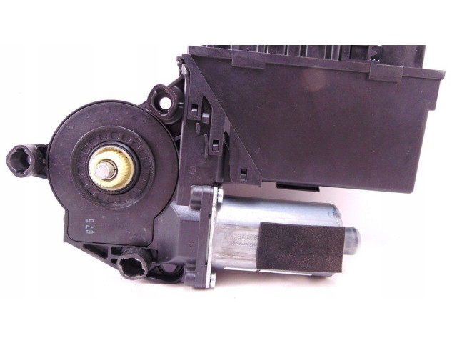 Передний двигатель механизма для подъема окон