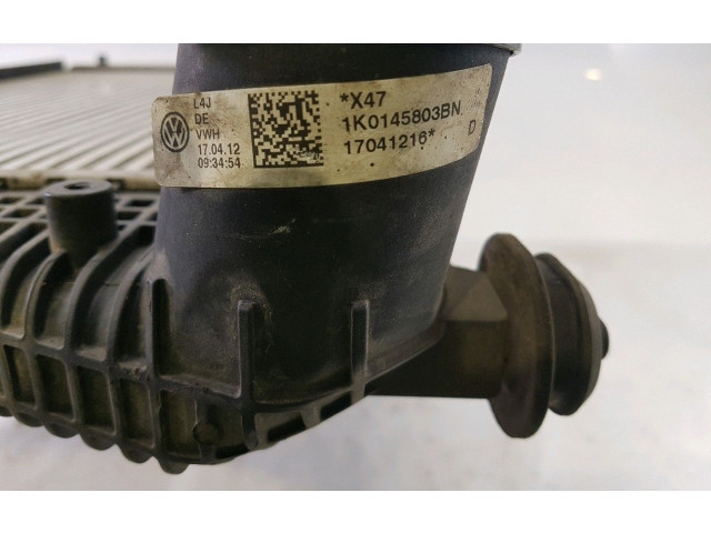 Интеркулер 1K0145803CG, V0-9526A Volkswagen Golf VI