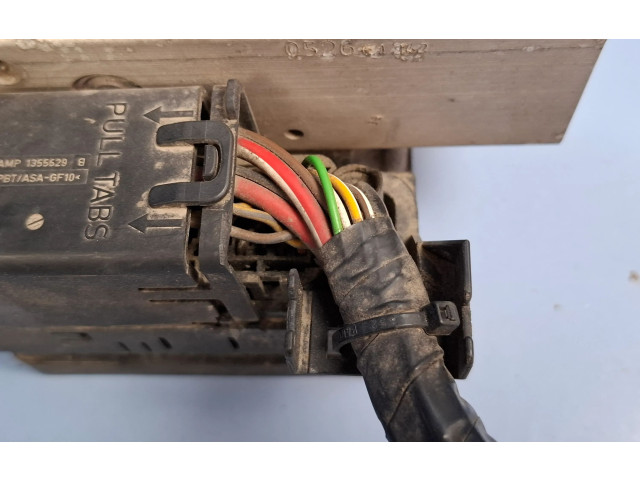 Блок АБС P08671223, 10020403684 Volvo V70 2000 - 2004 года