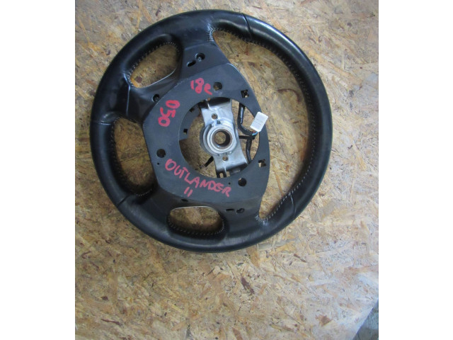 Руль Mitsubishi Outlander 2013 - 2021 года