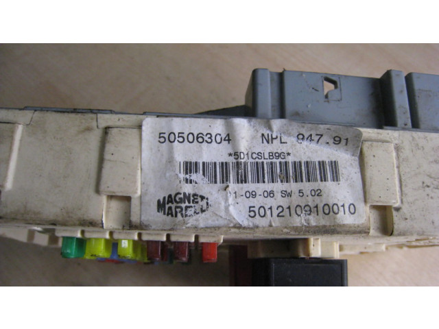 Блок предохранителей 50506304 Alfa Romeo GT