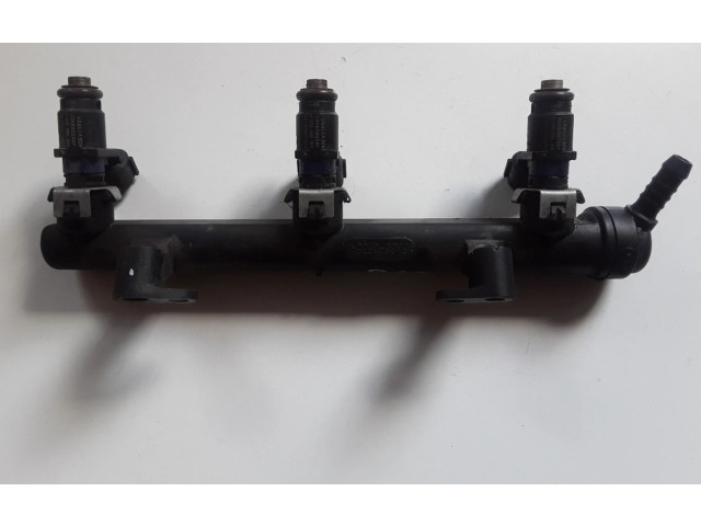 Топливная рампа 04C133313AC   Skoda Citigo   для двигателя CHYA