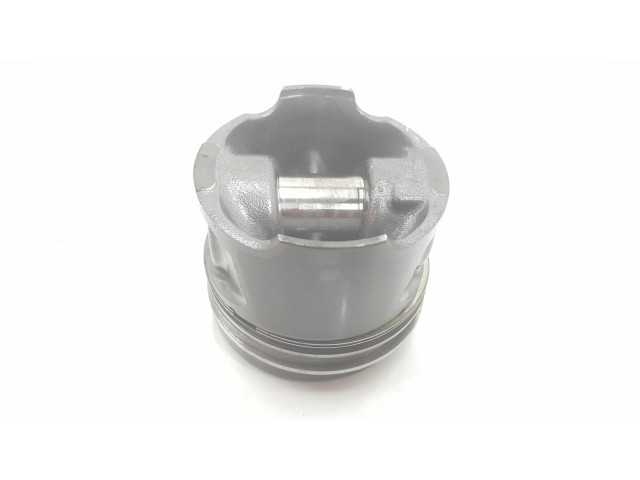 Поршень с шатуном 120A14373R Dacia Sandero для дизельного двигателя