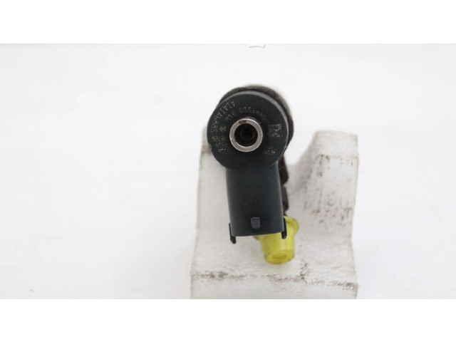 Vstřikovač 15710M86J00, 15710M86J00 Suzuki Swift D13A