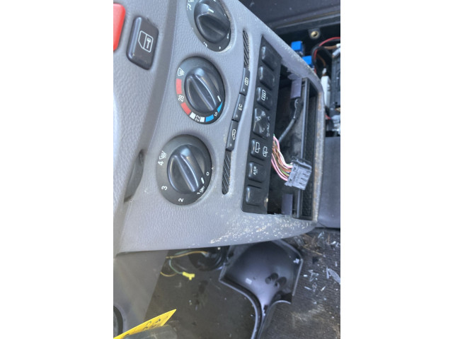 Блок управления климат-контролем 1688300485   Mercedes-Benz A W168
