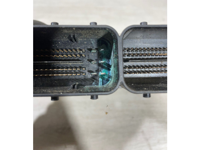 Řídící jednotka 7799856, 0281012707 BMW 5 E60 E61 2008