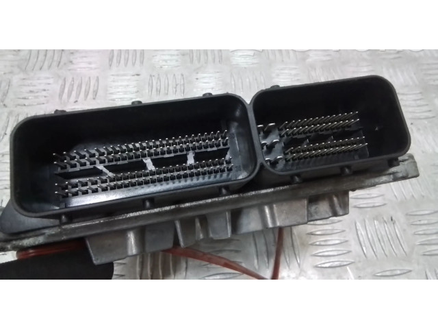 Блок управления двигателя 30650454 Volvo S40