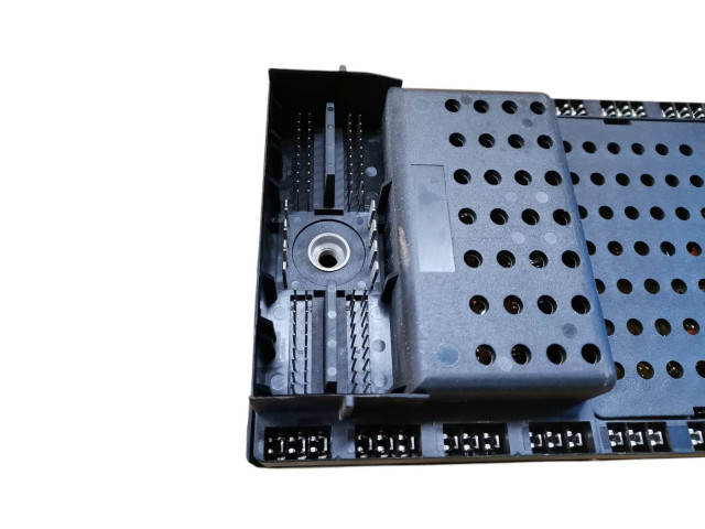 Блок предохранителей 9452772, 99W502   Volvo S80    