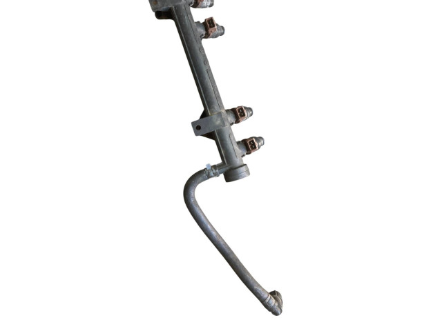 Топливная рампа 047133319Q, 047133321J Skoda Fabia Mk1 (6Y)