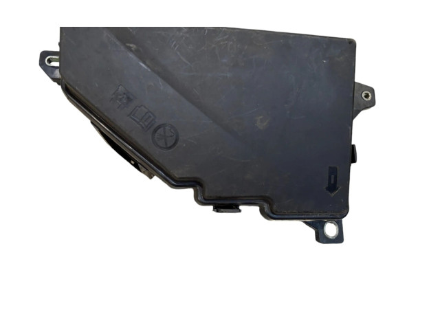 Блок предохранителей  31398000, 31398001   Volvo XC90    