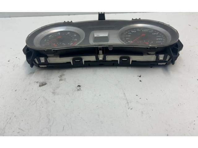 Спидометр (приборный щиток) 8200715181 Renault Clio III