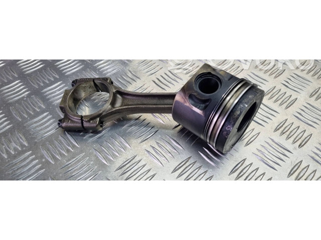 Píst Volkswagen Caddy BSU