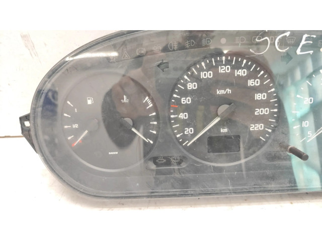 Přístrojová deska Renault Megane I 1999 215781612