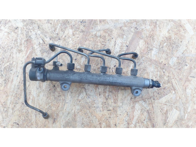 Vstřikovací lišta 314002A420, 0445214181   Hyundai i30  pro naftový motor 1.6  1.6L L4 DOHC 16V 2WD