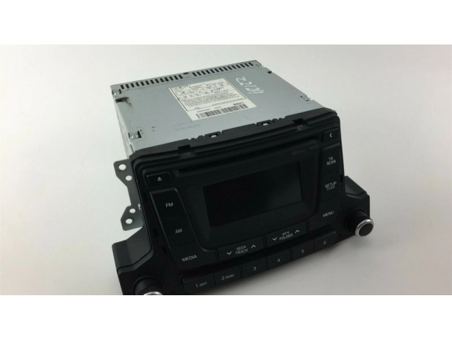 Радио/ проигрыватель CD/DVD / навигация