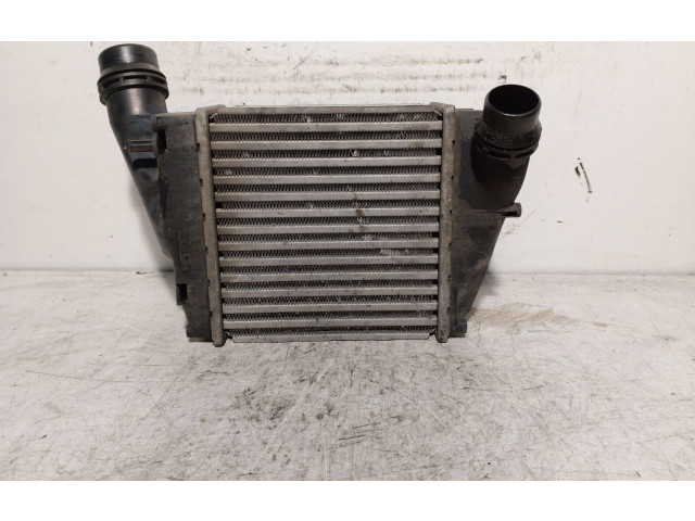 Интеркулер 144613211R, M152151F Renault Twingo II