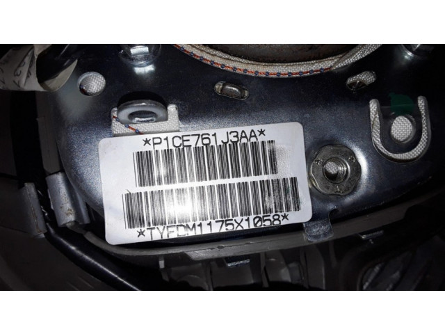 Подушка безопасности водителя P1CE761J3AA   Jeep Grand Cherokee (WK)