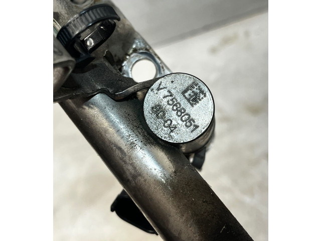 Топливная рампа 7568051 Citroen C5 для двигателя ---