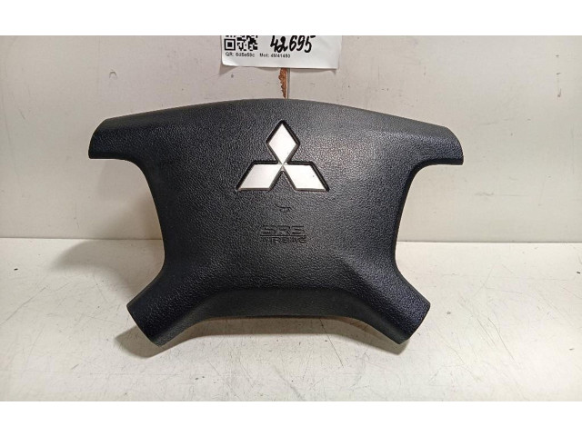 Подушка безопасности водителя 7030A099, 4M41450 Mitsubishi Pajero