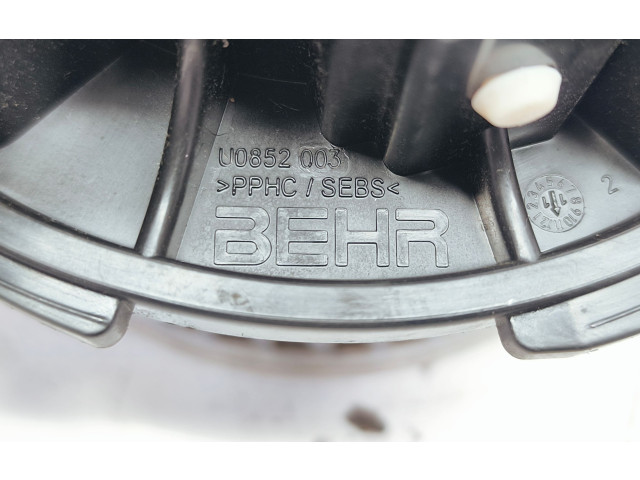 Вентилятор печки U0851004 Audi Q5 SQ5