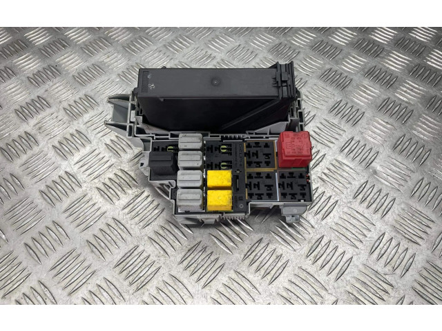 Блок комфорта 330518684, 13236032 Opel Meriva A