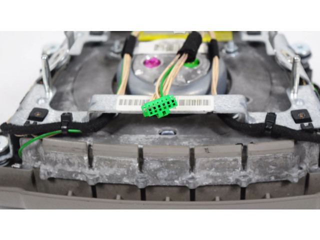 Подушка безопасности водителя 30754314   Volvo V70