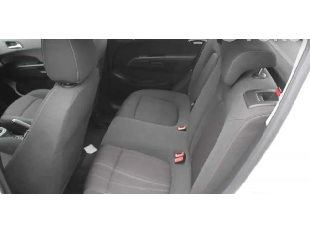 Моторчик заднего дворника     Chevrolet Astra