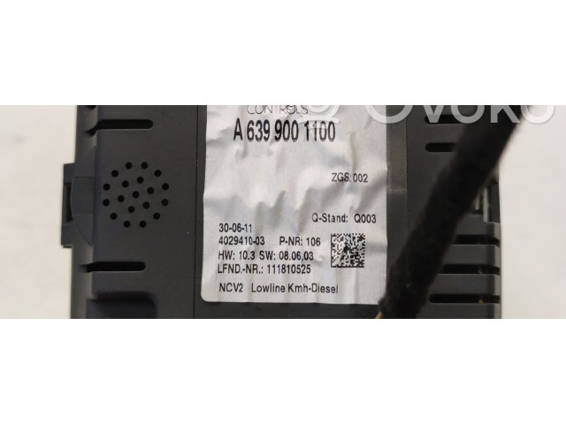 Přístrojová deska  Mercedes-Benz Vito Viano W639 2011 A6399001100, 6399001100  