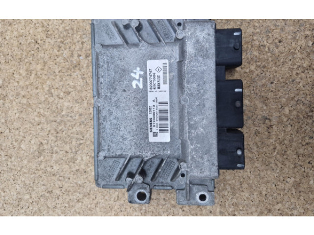 Блок управления двигателя 8200774747, 8200700695   Renault Twingo II