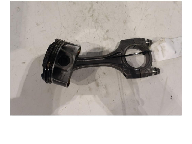 Поршень с шатуном 670053477 62603191 Alfa Romeo Stelvio