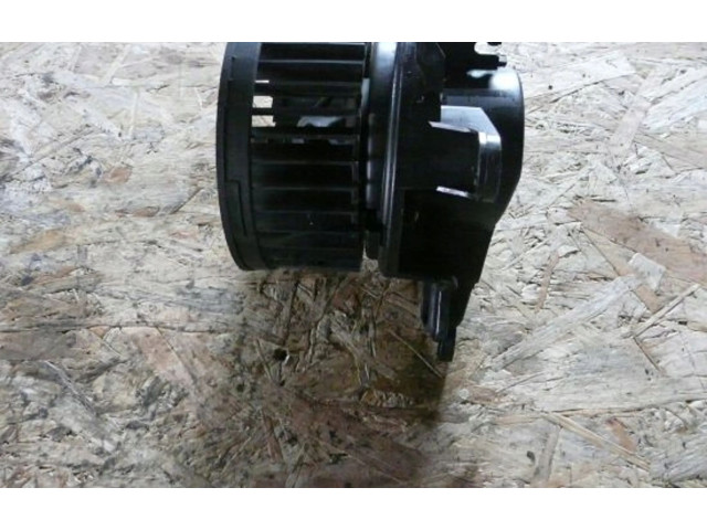 Вентилятор печки       Peugeot 306