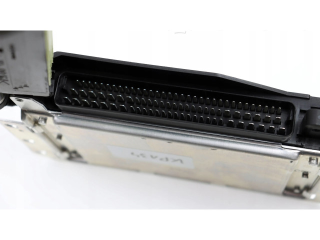 Блок управления коробкой передач 8D0927156EB Skoda Superb B5 (3U)